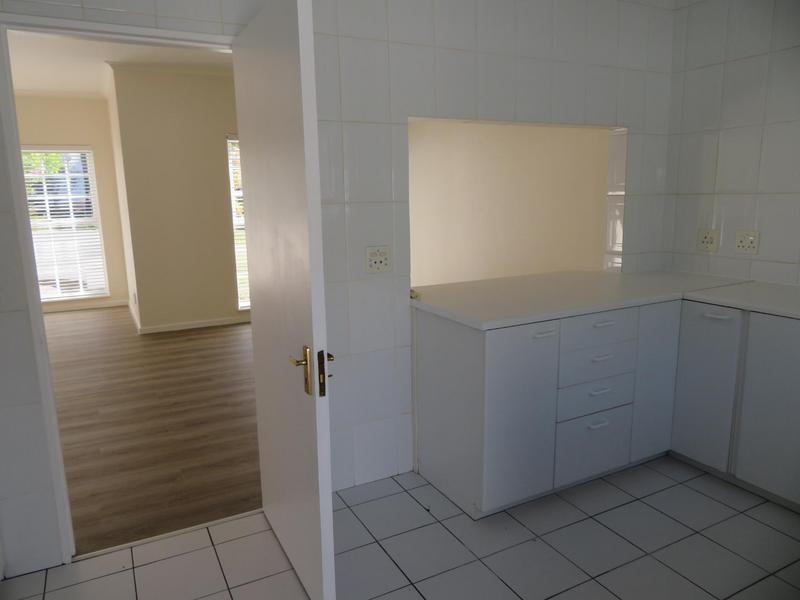 2 Bedroom Property for Sale in Zevenwacht Farm Village Western Cape